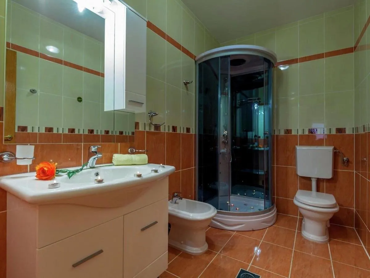 Alluring Apartment In Dramalj With Jacuzzi